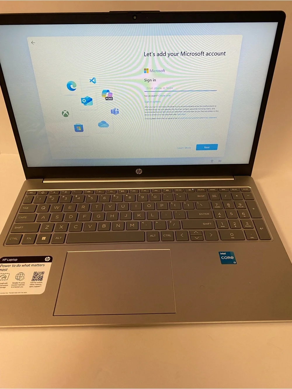HP Silver Laptop 15 / 8 GB 256 GB with charger